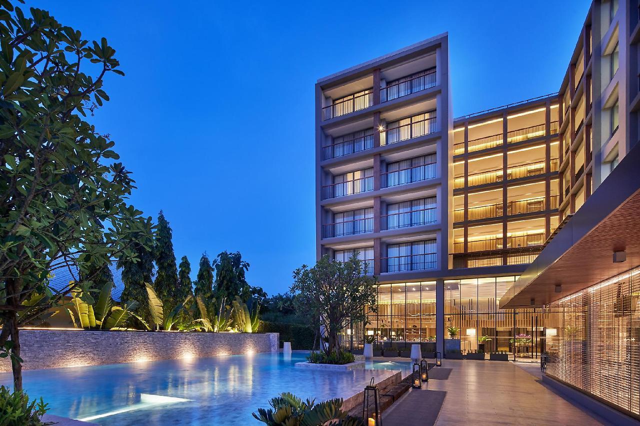 The Park Nine Hotel Suvarnabhumi Bangkok Bagian luar foto The hotel's main building