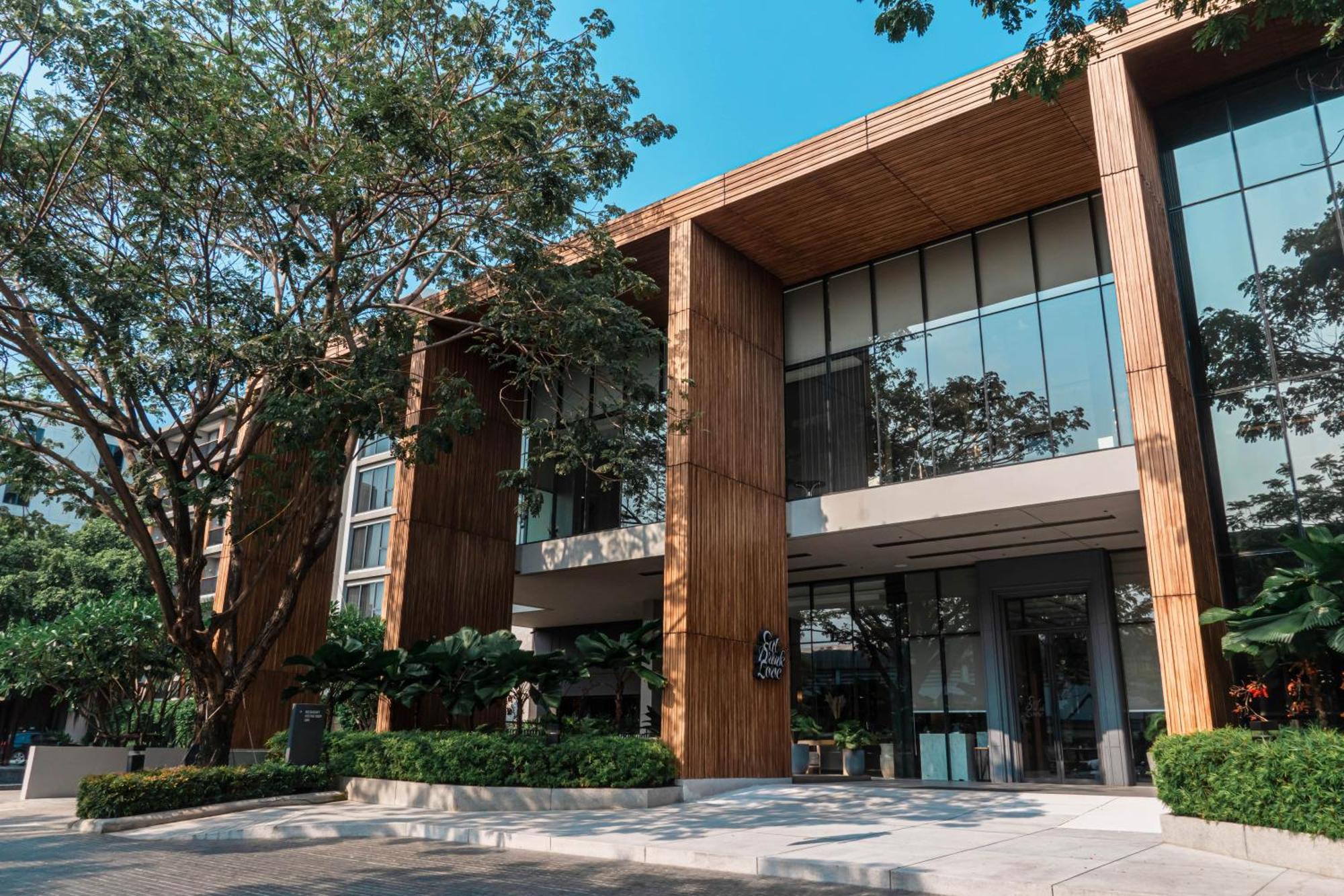 The Park Nine Hotel Suvarnabhumi Bangkok Bagian luar foto The library