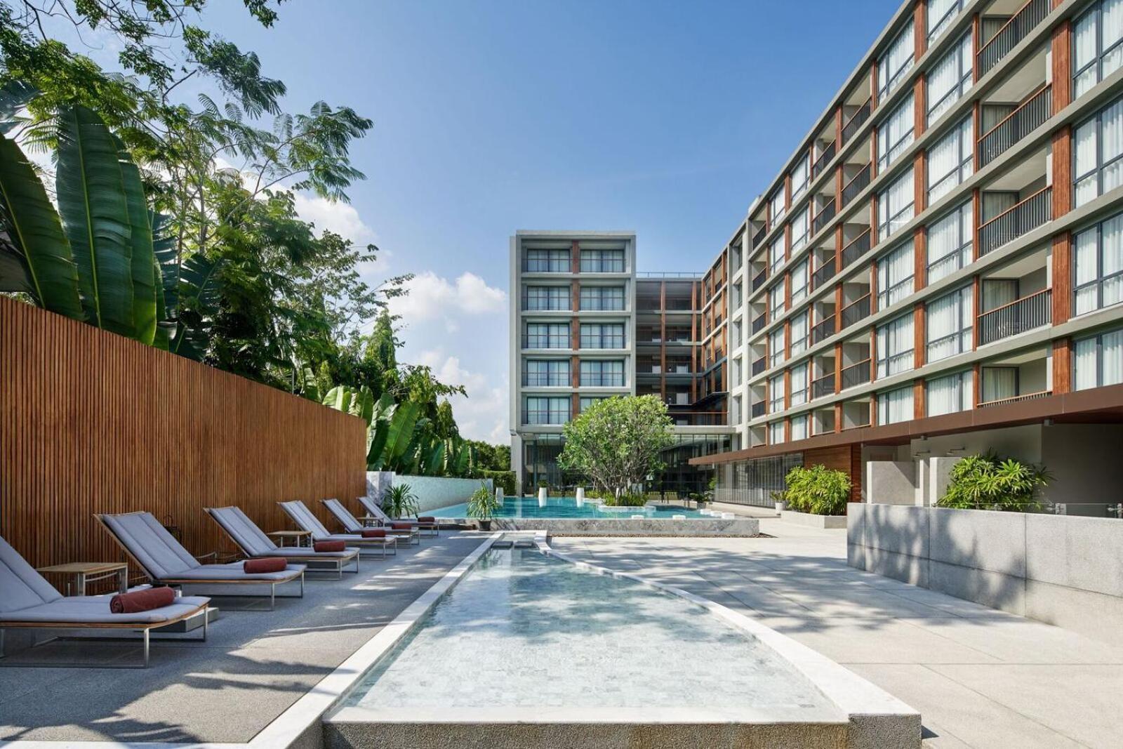 The Park Nine Hotel Suvarnabhumi Bangkok Bagian luar foto The hotel's pool