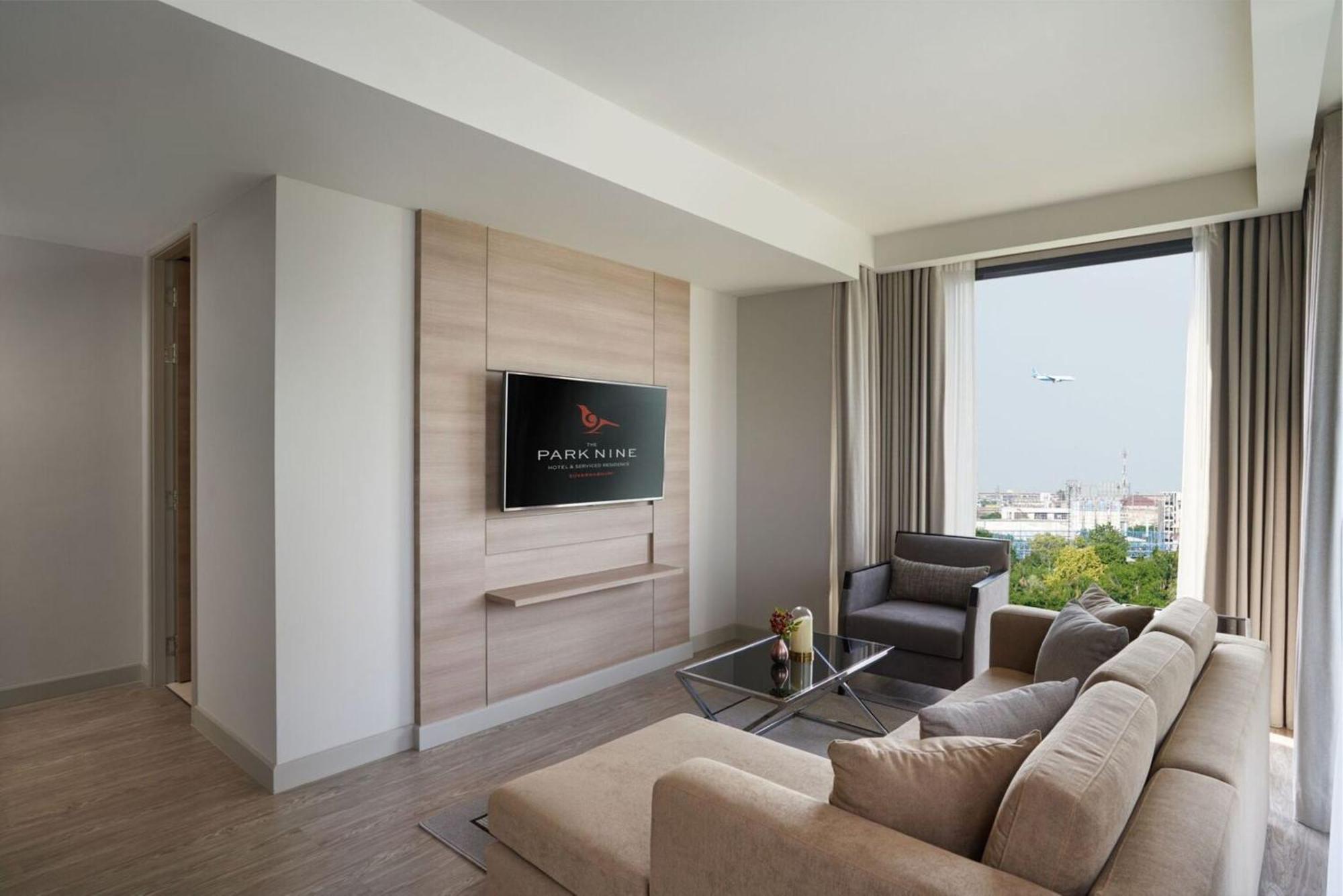 The Park Nine Hotel Suvarnabhumi Bangkok Ruang foto A living room at the hotel