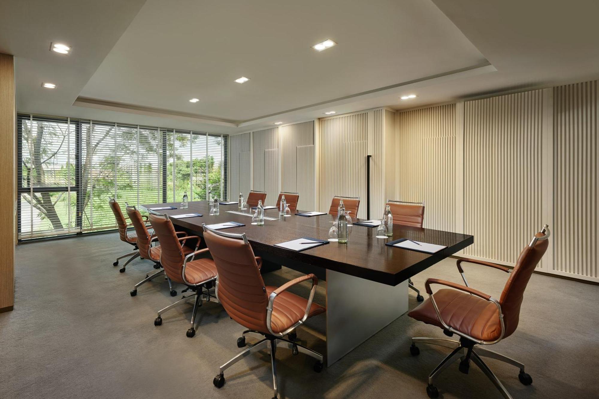 The Park Nine Hotel Suvarnabhumi Bangkok Bagian luar foto Meeting room