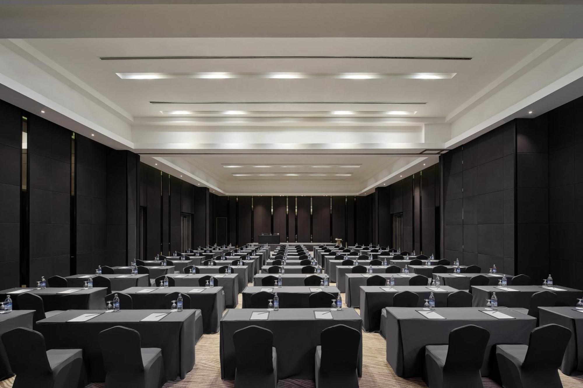 The Park Nine Hotel Suvarnabhumi Bangkok Bagian luar foto The Grand Ballroom